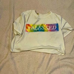 White crop top graphic tee